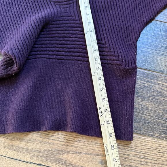 Cynthia Rowley Merino Wool Ribbed Sweater Plum Purple Short Sleeve Top M - Picture 4 of 6